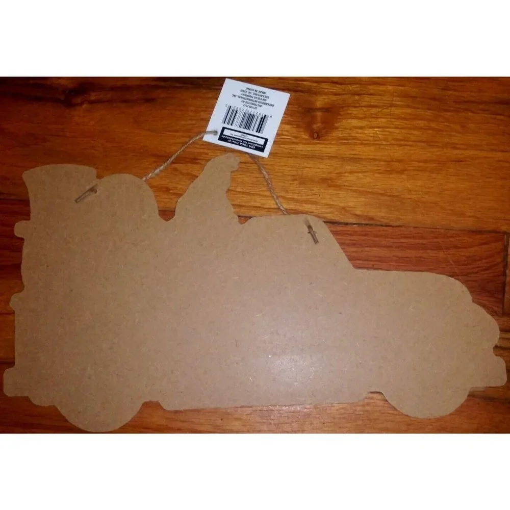 Lot of 2 Patriotic Wall Hangings RED Pickup Trucks w/Gnomes 13